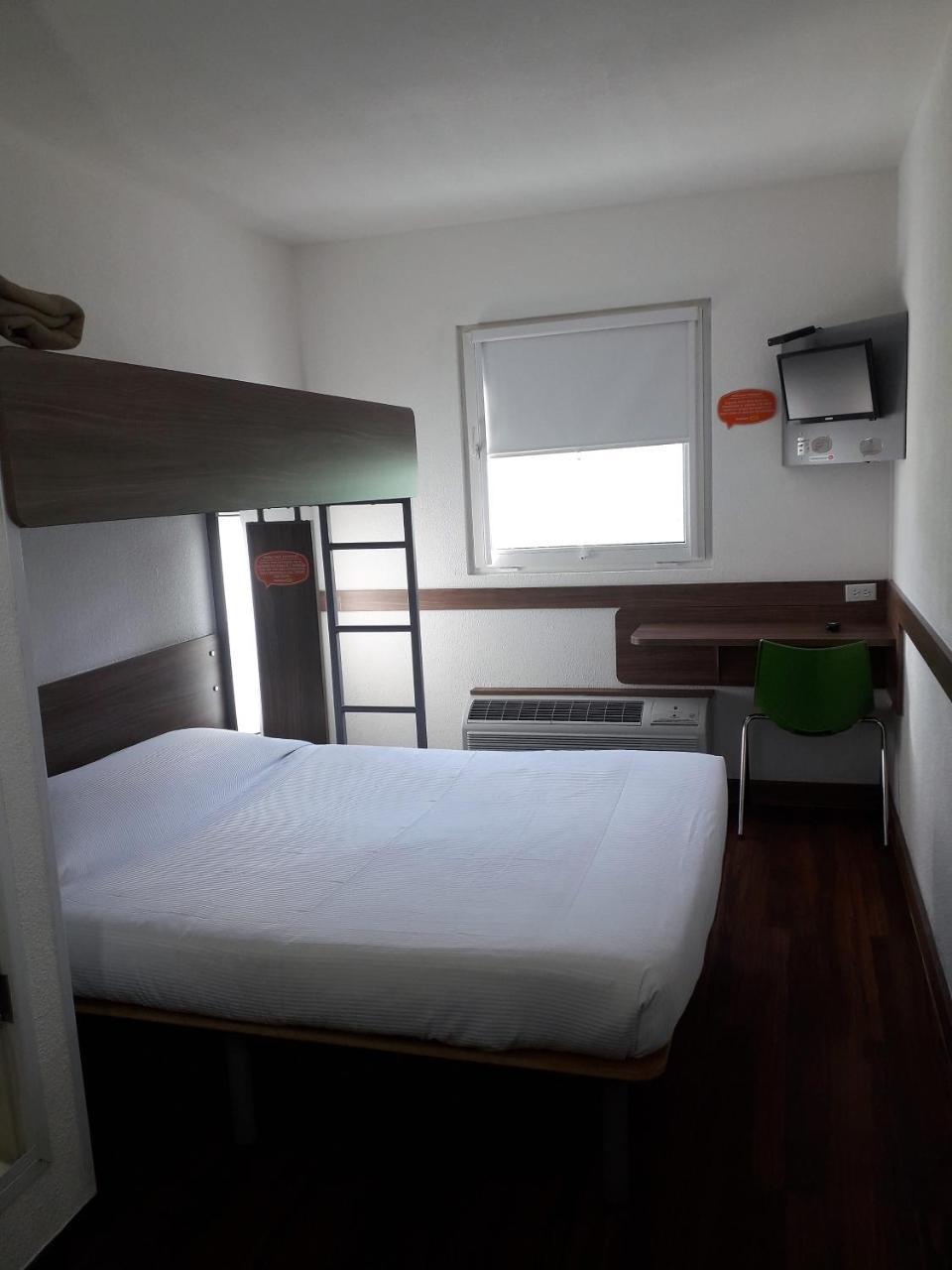 Hotel Hi! Queretaro Ngoại thất bức ảnh